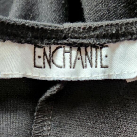 Comfy Black Shift Dress with Pockets Size Medium - Picture 4 of 4